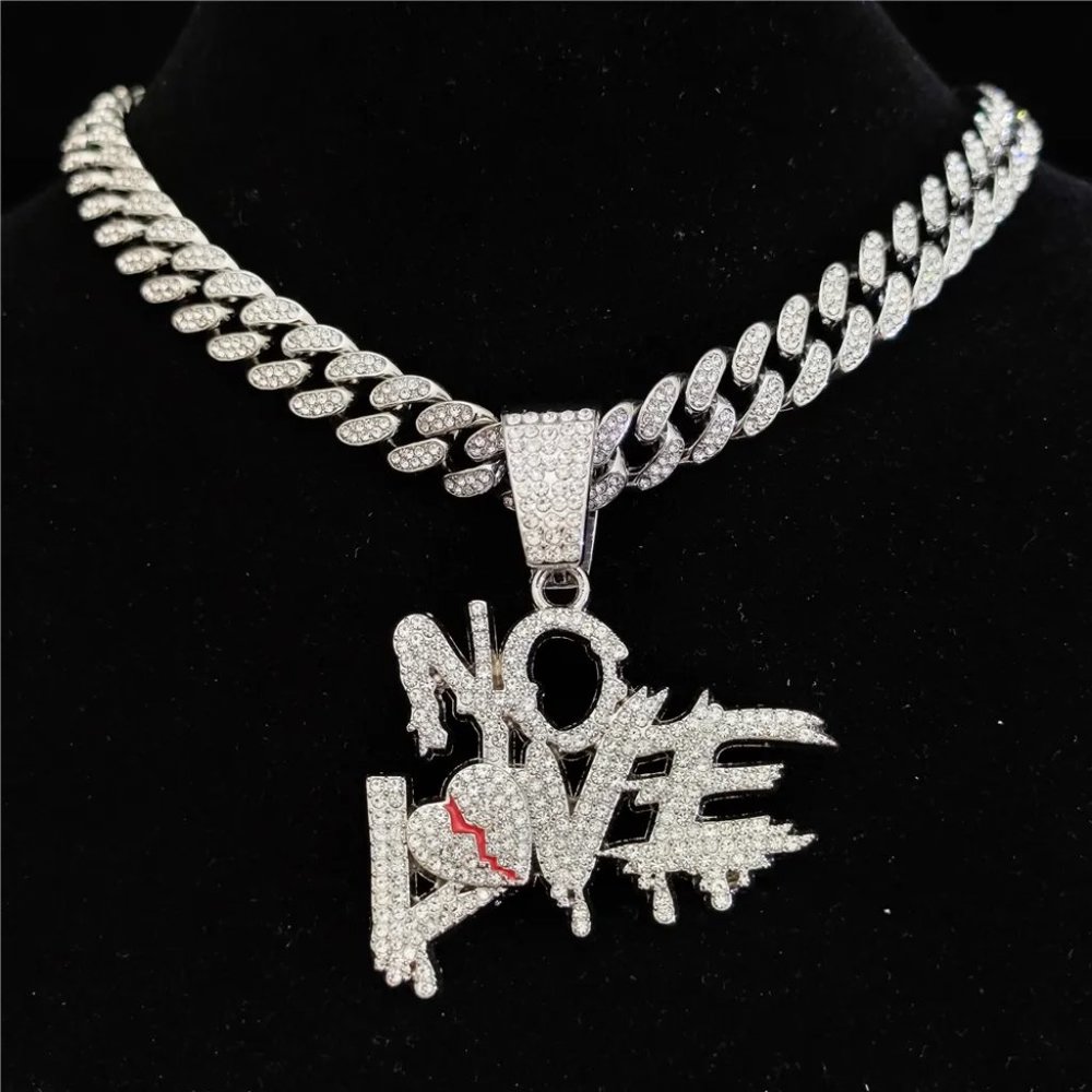 Men's Rhinestone Cracked Love No Love Pendant Hip Hop Necklace.